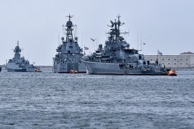 Близько 20 кораблів та підводних човнів російського флоту знаходяться в оперативній зоні Чорного моря — британська розвідка