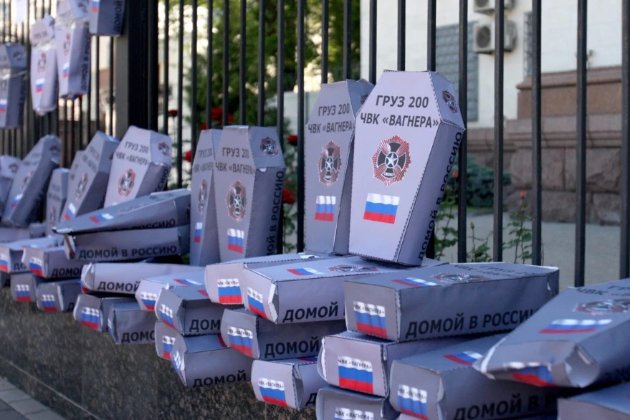 Окупанти мруть від отруєних пиріжків, алкоголю та радіації