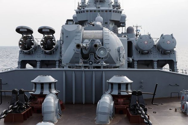 Міноборони рф повідомило, що підбитий крейсер «Москва» затонув при буксируванні