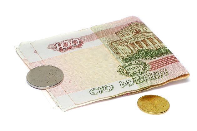 У росії заявили про затримку із випуском нової банкноти номіналом 100 рублів