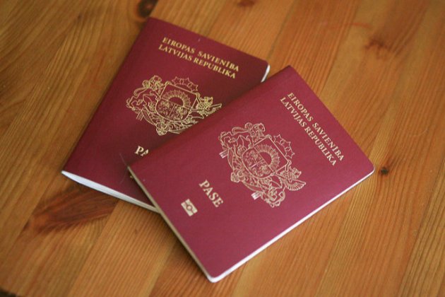 Латвія буде позбавляти громадянства осіб за підтримку російського вторгнення