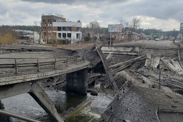 Через війну в Україні зруйновано понад 20 тис. кілометрів доріг