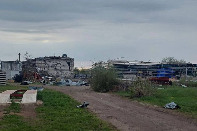 На Дніпропетровщині окупанти обстріляли ракетами фермерські склади та промзону (фото)