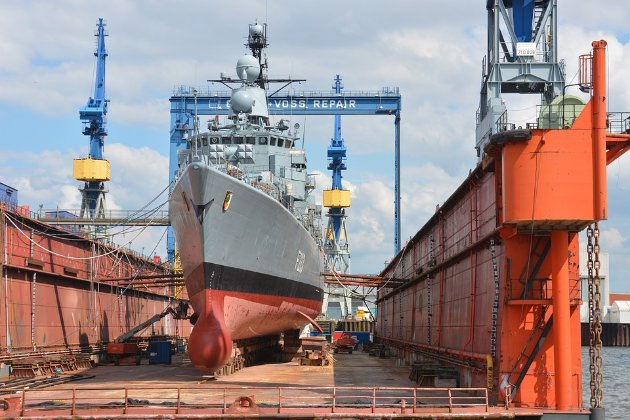 Російські верфі зупиняють виробництво кораблів через брак іноземних комплектуючих — розвідка