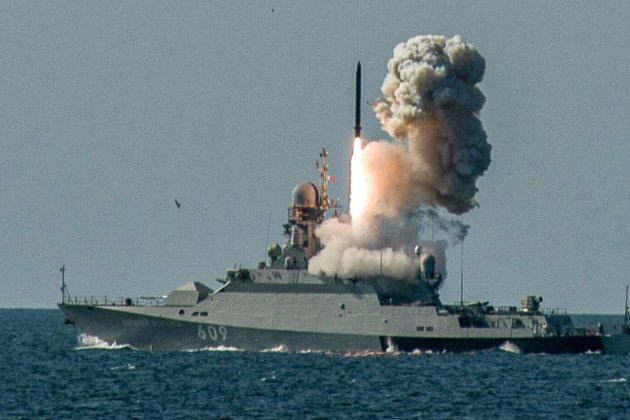 У Чорному морі перебувають два російські кораблі з «Калібрами»