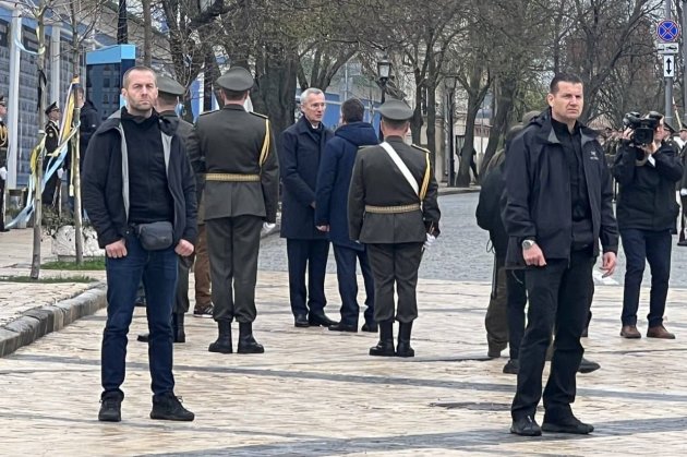 Генсек НАТО Єнс Столтенберг прибув до Києва (фото)