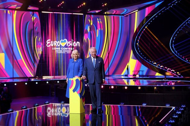 Євробачення 2023: британський король Карл III та королева Камілла відкрили «українську» сцену конкурсу