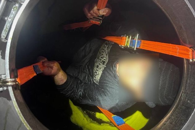 
Занурений по груди в олію: житель Одещини намагався виїхати з України у цистерні (фото)