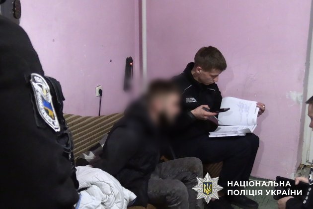 У Києві двох братів підозрюють у вбивстві товариша через російську музику під час застілля (фото)