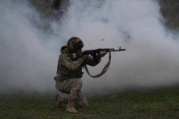 Карта бойових дій в Україні станом на 15 квітня 2026 року