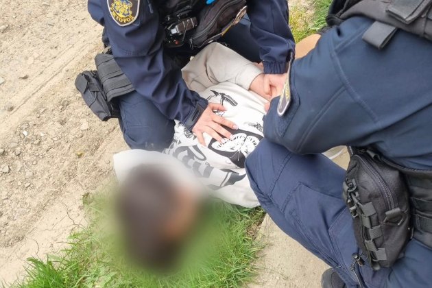 На Закарпатті учень під час уроку вистрілив у однокласника