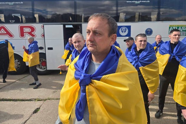 Відбувся обмін полоненими: 193 українські воїни повертаються додому