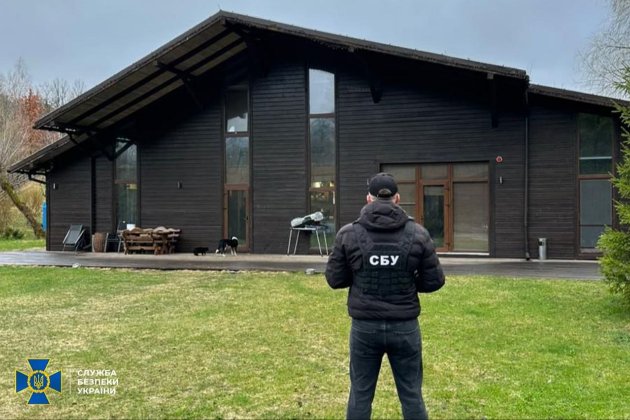 Нардеп-втікач Андрій Деркач привласнив у Києві заповідну землю вартістю 595 млн грн