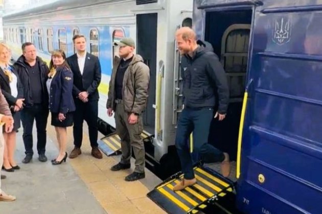 Принц Гаррі втретє за час війни приїхав до України (відео)