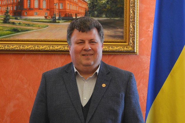 Бугрова звільнили з посади ректора КНУ, але він має намір балотуватися знову