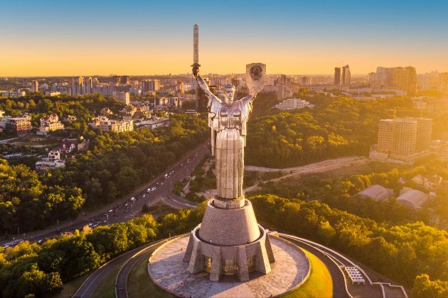 У Києві хвилину мовчання щодня оголошуватимуть через гучномовці