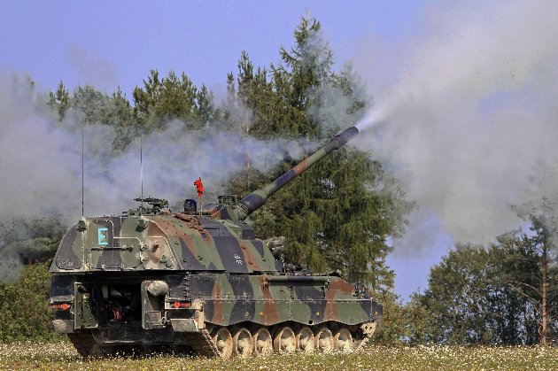 Німецький уряд затвердив постачання Україні артилерійських установок Panzerhaubitzen 2000 — ЗМІ