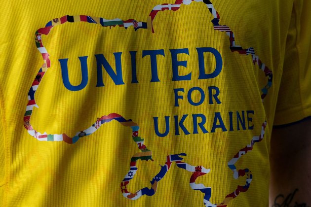 United for Ukraine: Збірна України отримала нові футболки для товариських матчів (фото)