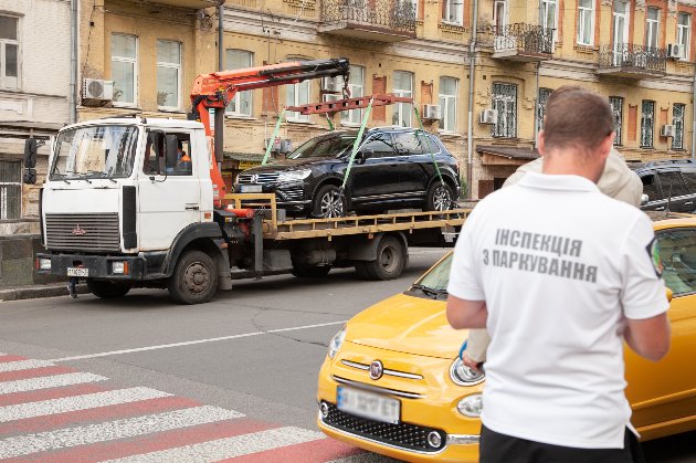 У Києві відновили оплату паркування