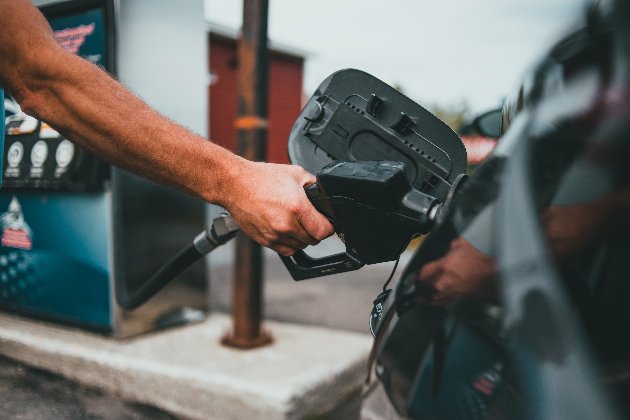 У Мінекономіки пояснили скасування держрегулювання цін на бензин