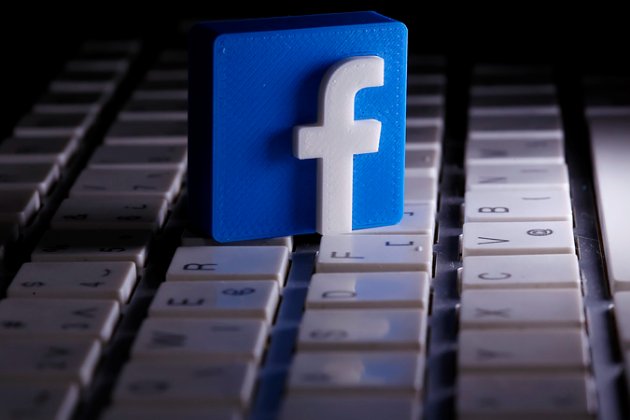 Facebook та Instagram стануть менше блокувати українські пости про війну  — Федоров