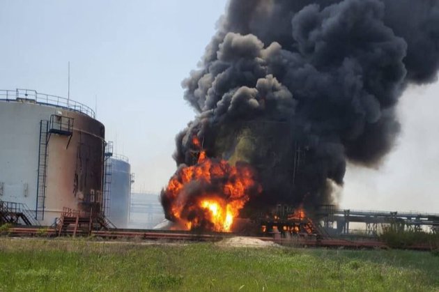 Окупанти знову обстріляли нафтопереробний завод у Лисичанську — Гайдай