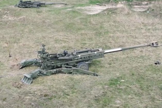 ЗСУ показали, як українські військові тренуються з американськими гаубицями М777  (відео)