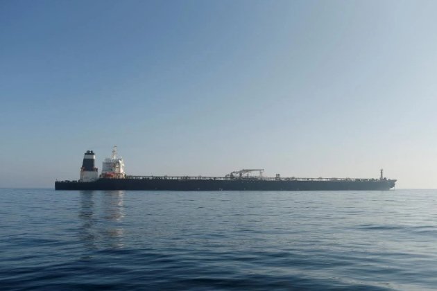 ЄС розглядає заборону страхування суден, які перевозять російську нафту — WSJ