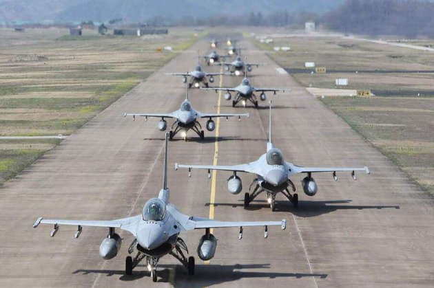 Україна отримає F-16, але не застосовуватиме їх для ударів по території рф — Байден