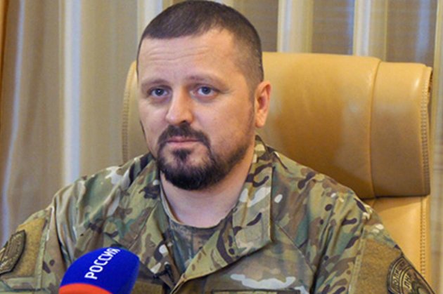 РосЗМІ: внаслідок вибуху в центрі Луганська постраждав «очільник МВД ЛНР» (відео)