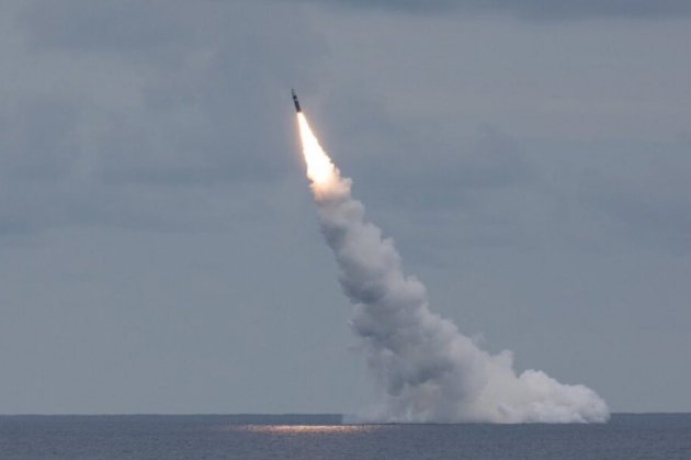 Окупанти збільшили кількість ракетоносіїв у Чорному морі на тлі саміту G7