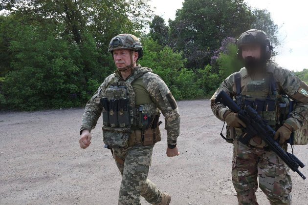 Скоро настане час, коли ми перейдемо до наступальних дій — Сирський