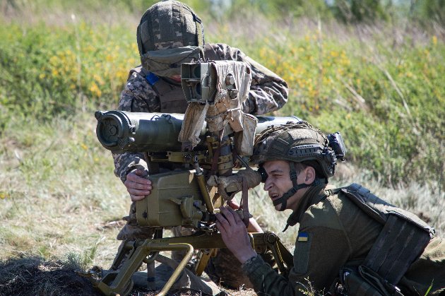 В Міноборони роз'яснили порядок виплат премій за знищену техніку і за 30 днів на передовій