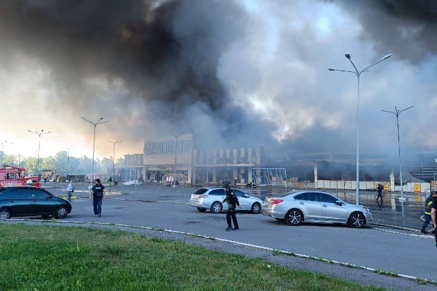 Кількість жертв російського удару по «Епіцентру» у Харкові зросла до 19 осіб