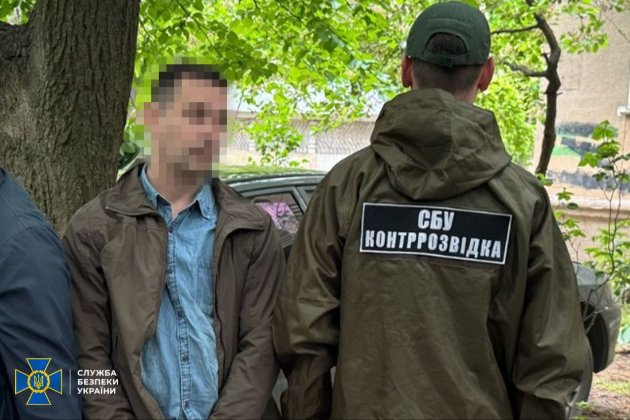 СБУ затримала «крота», який збирав координати й фіксував наслідки обстрілів на Одещині
