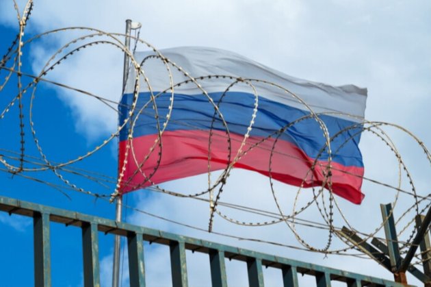 ЄС чекає на зустріч Зеленського і путіна, перш ніж наполягати, щоб Трамп ввів нові санкції — Bloomberg