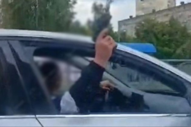 У Києві чоловіки влаштували стрілянину з вікна авто: правоохоронці вже їх розшукали