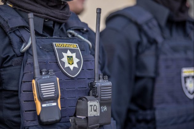У Києві патрульні погрожували зброєю людям під час конфлікту з ТЦК