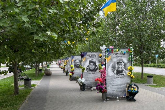 На Київщині судитимуть батьків двох дівчат, які танцювали на Алеї Слави під російську музику
