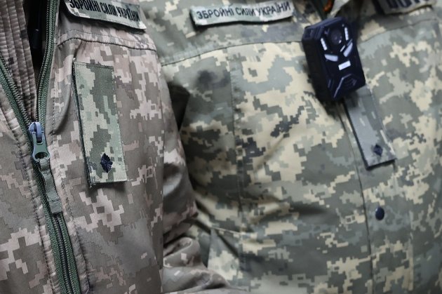 У Дніпрі чоловік стріляв у службовців ТЦК — є поранені