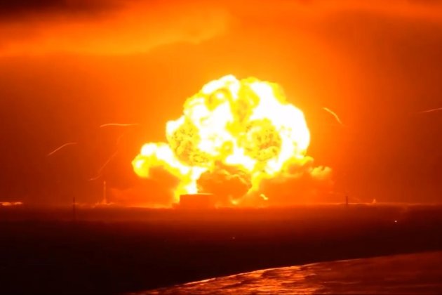 Ракета компанії Blue Origin мільярдера Джеффа Безоса вибухнула на стартовому майданчику (відео)