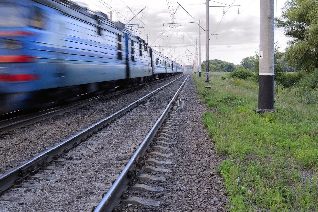 Пасажир помер у поїзді після падіння з верхньої полиці