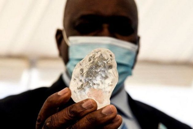1098 карат. В Африці знайшли, ймовірно, третій за розміром алмаз на Землі