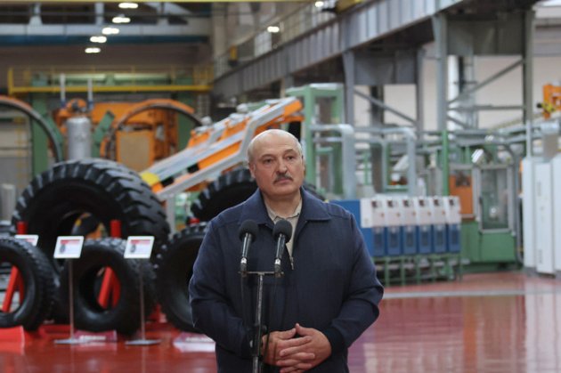 Лукашенко заявив про початок «переділу світу» та знову пригрозив Україні
