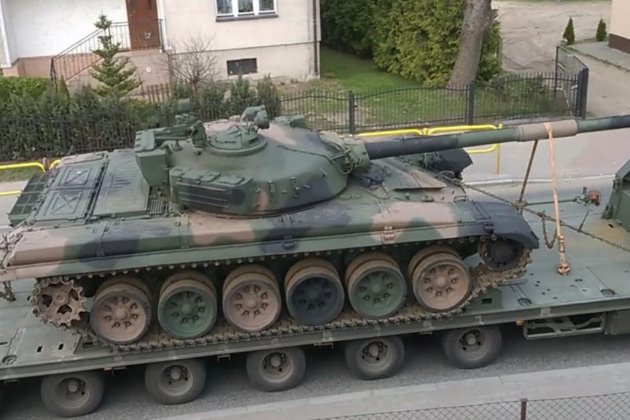 «Україні потрібна зброя»: Дуда розповів, скільки танків Польща передала нашій країні