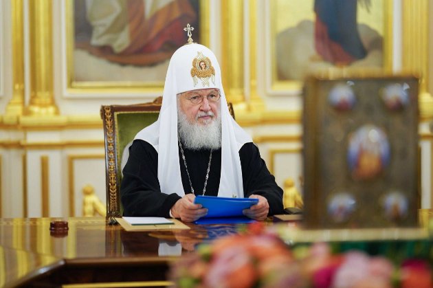 У Москві пригрозили УПЦ «новим розколом» та відібрали у неї кримські єпархії