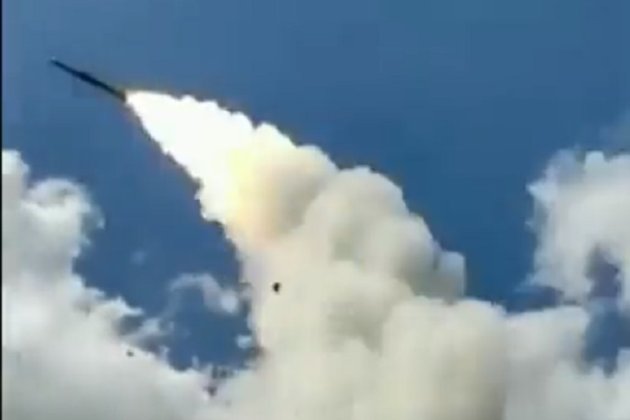 ЗСУ показали, як комплекс С-300ПТ збиває російські ракети (відео)