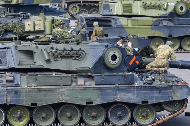 Уряд Швейцарії заборонив продаж танків Leopard 1 Україні