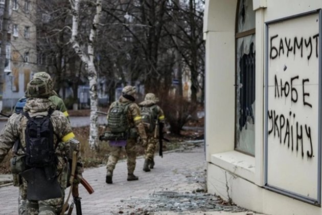Данілов назвав втрати росіян та українців у боях за Бахмут