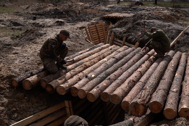 Зеленський доручив посилити захист північних кордонів України